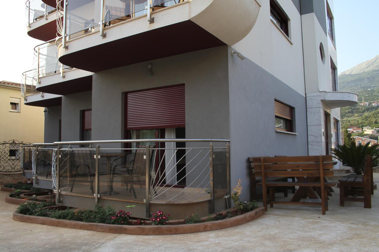 Compass Aparthotel Dobra Voda Exterior photo